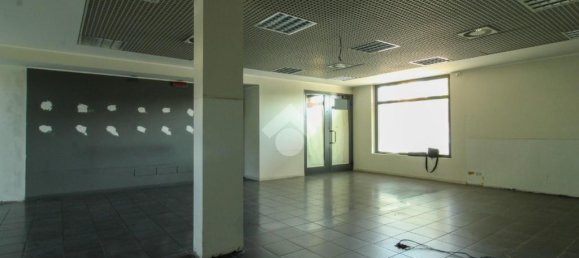 5 rooms Commercial property in Verdello, Italy No. 282211 6