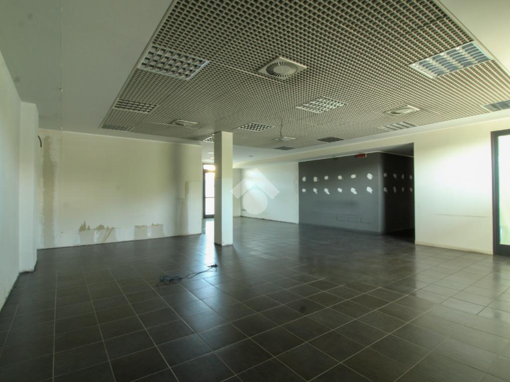 5 rooms Commercial property in Verdello, Italy No. 282211