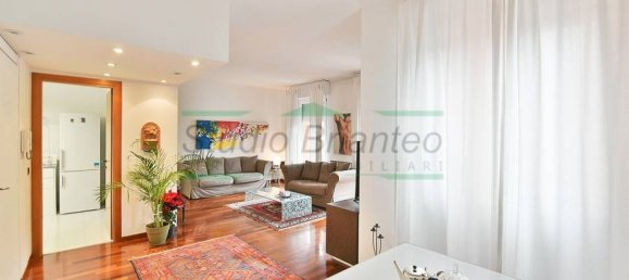 3 bedrooms Apartment in Seregno, Italy No. 331026 3