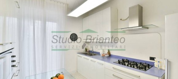 3 bedrooms Apartment in Seregno, Italy No. 331026 11