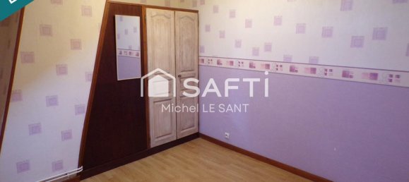 2 bedrooms House in Tricot, France No. 50329 15