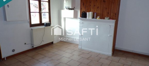 2 bedrooms House in Tricot, France No. 50329 19