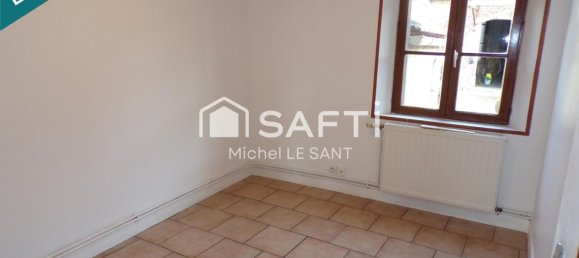 2 bedrooms House in Tricot, France No. 50329 32
