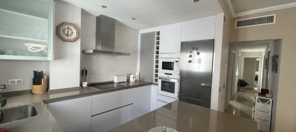 3 Schlafzimmer Penthouse in Estepona, Spain, Nr. 143587 16