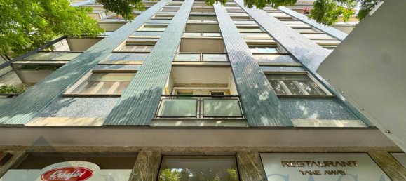 3 bedrooms Apartment in Milan, Italy No. 337500 2