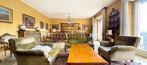 3 bedrooms Apartment in Milan, Italy No. 337500 9