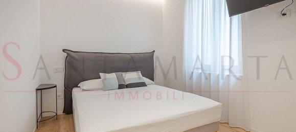 2 bedrooms Apartment in Milan, Italy No. 345270 10