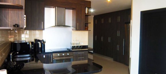 2 bedrooms Condo in Pattaya, Thailand No. 3818 10