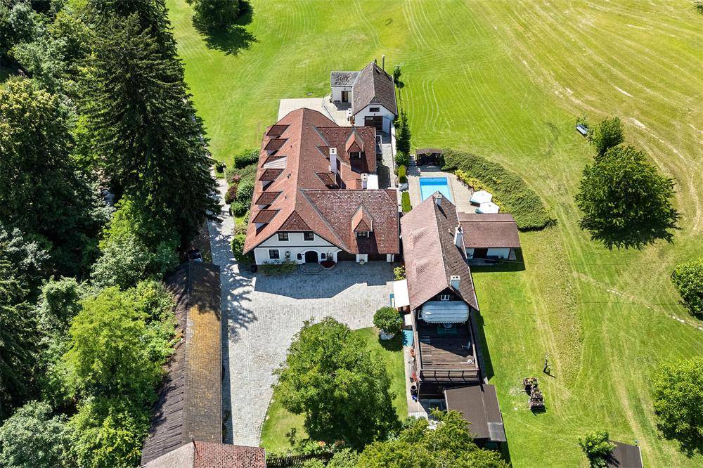 11 rooms Villa in Klosterneuburg, Austria No. 209343