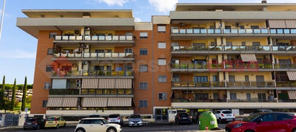 2 rooms Apartment in Rome, Italy No. 80146 2