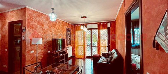 2 rooms Apartment in Rome, Italy No. 80146 5