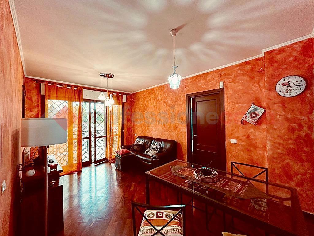 2 rooms Apartment in Rome, Italy No. 80146