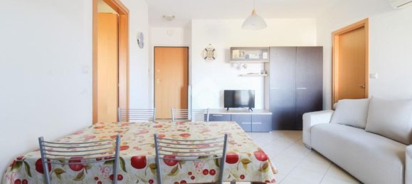 3 rooms Apartment in Montesilvano, Italy No. 215997 5