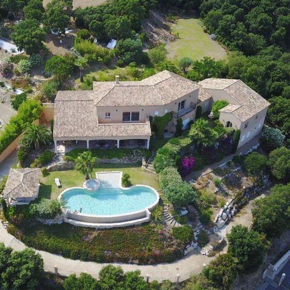 Casa T13 em Grimaud, France N.º 4330