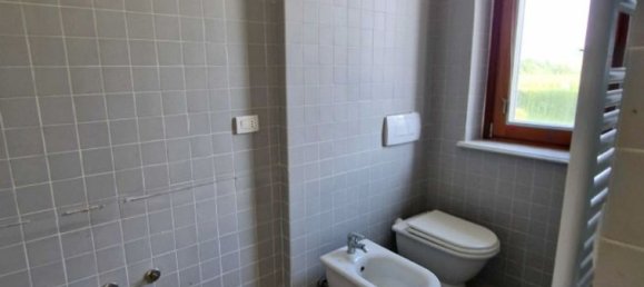 7-salle Appartement à Cuneo, Italy No. 47480 15