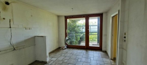 7-salle Appartement à Cuneo, Italy No. 47480 9