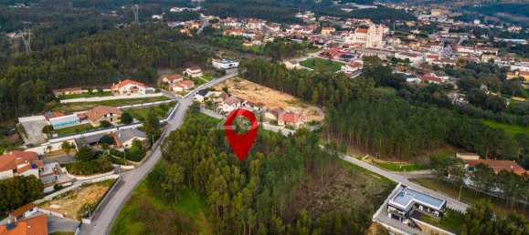 2105m² Land in Leiria, Portugal No. 90356 9