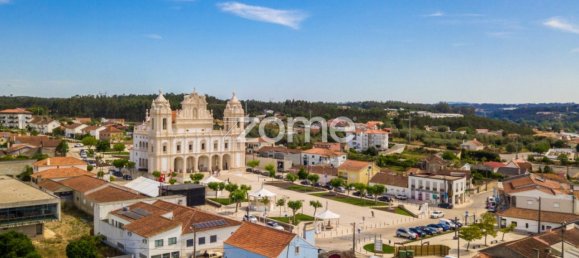 2105m² Land in Leiria, Portugal No. 90356 2
