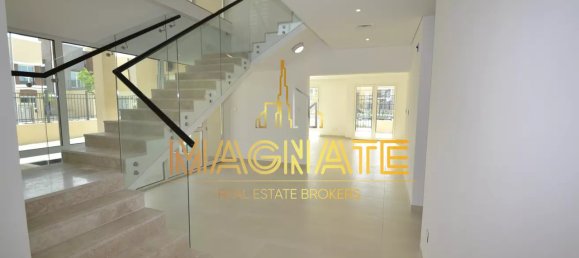 5 bedrooms Villa in Al Barsha, UAE No. 799 7