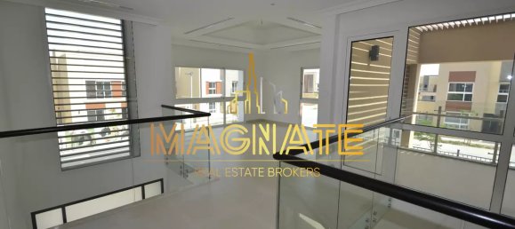 5 bedrooms Villa in Al Barsha, UAE No. 799 6