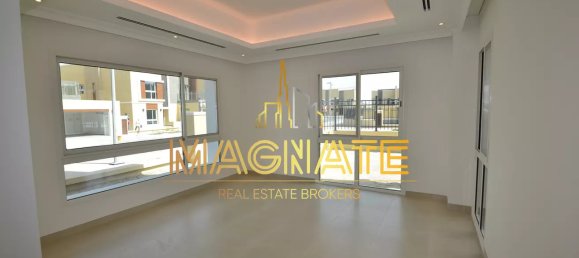 5 bedrooms Villa in Al Barsha, UAE No. 799 2