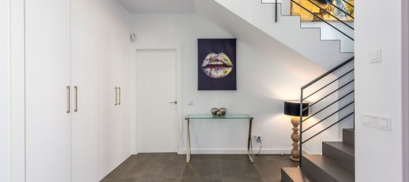 4 bedrooms Villa in Estepona, Spain No. 121161 29