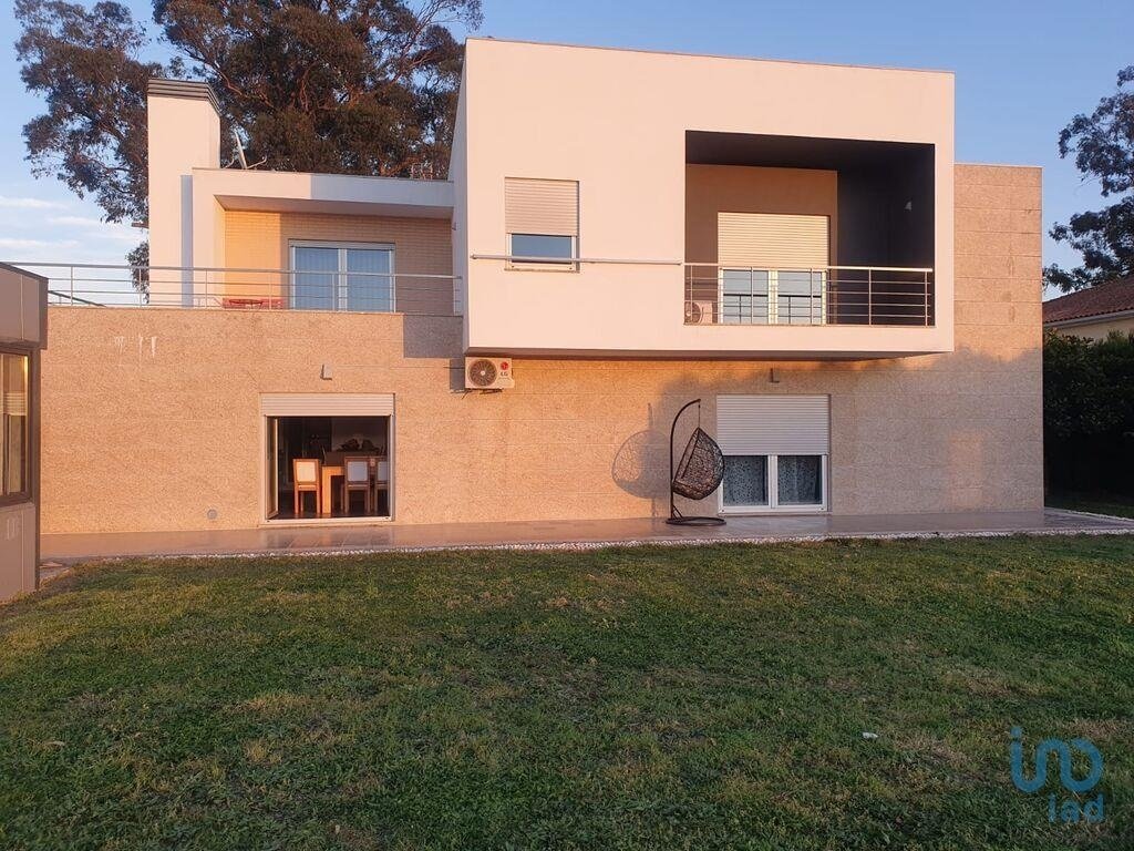 Villa de 4 dormitorios en Povolide, Portugal No. 289786