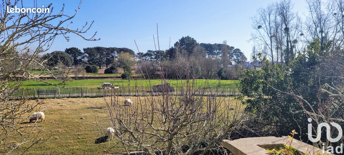 4 bedrooms House in Riantec, France No. 196948