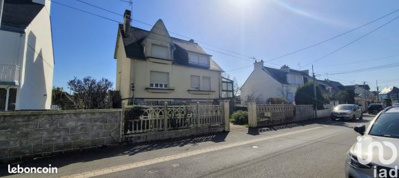 4 bedrooms House in Riantec, France No. 196948 2