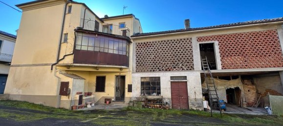 4 غرف نوم منزل في Portacomaro, Italy رقم 56157 3