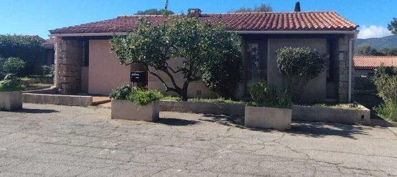 2 Schlafzimmer Villa in Serra-di-Ferro, France, Nr. 262204 2