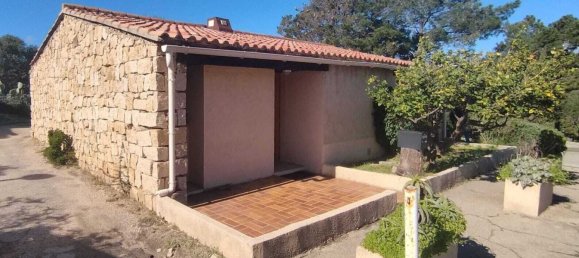 2 Schlafzimmer Villa in Serra-di-Ferro, France, Nr. 262204 3