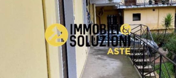 2-salle Appartement à Garbagnate Milanese, Italy No. 182638 2