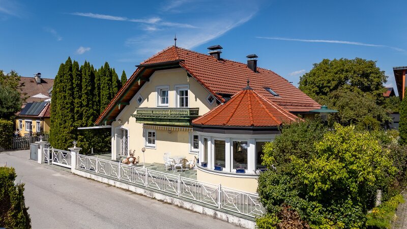 6 rooms House in Seekirchen am Wallersee, Austria No. 247604
