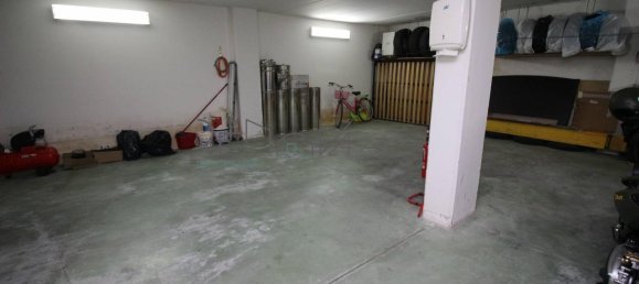 Гараж с 1 комнатой в Торторето, Италия № 177840 3