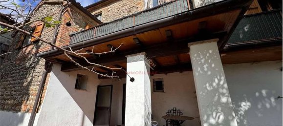 5-salle Appartement à Città di Castello, Italy No. 28185 24