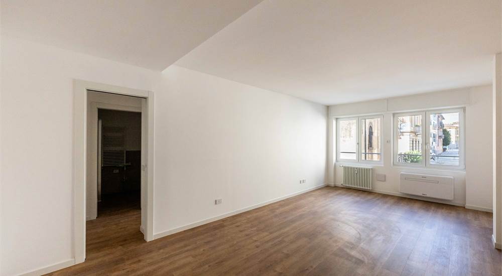 1 bedroom Apartment in Bergamo, Italy No. 283112