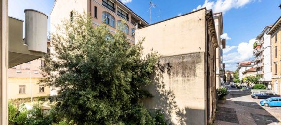 1 bedroom Apartment in Bergamo, Italy No. 283112 25