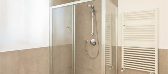 1 bedroom Apartment in Bergamo, Italy No. 283112 9