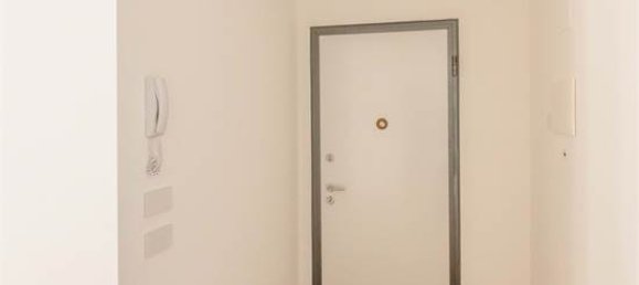 1 bedroom Apartment in Bergamo, Italy No. 283112 18