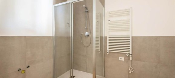 1 bedroom Apartment in Bergamo, Italy No. 283112 14