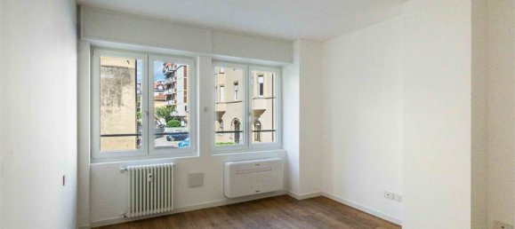 1 bedroom Apartment in Bergamo, Italy No. 283112 10