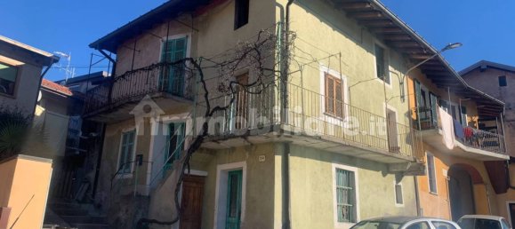 Casa de 2 dormitorios en Cittiglio, Italy No. 117207 2