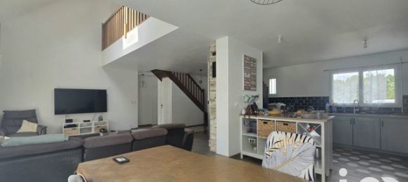 4 bedrooms House in Eure, France No. 356701 3