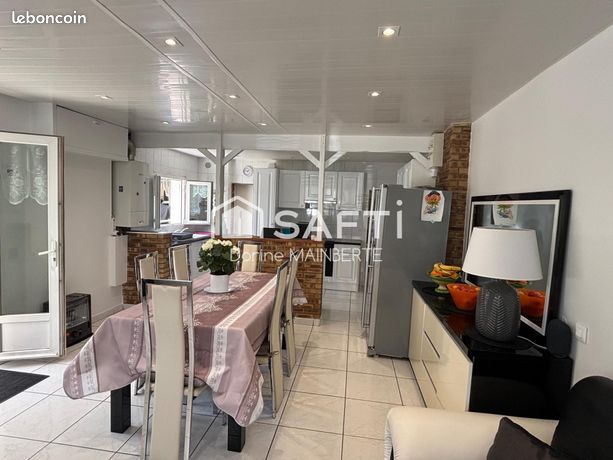 3 غرف نوم منزل في Aulnay-sous-Bois, France رقم 309664