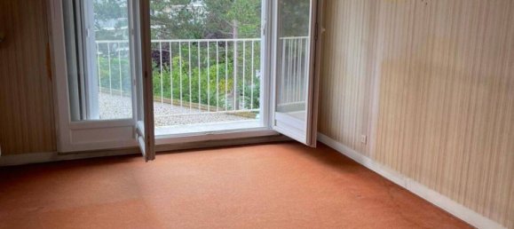 1 bedroom Apartment in Versailles, France No. 329941 4