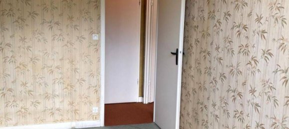 1 bedroom Apartment in Versailles, France No. 329941 7