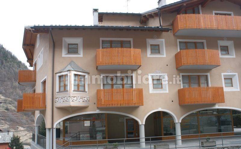 1 room Commercial property in Chiesa in Valmalenco, Italy No. 7295