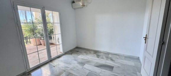 3 Schlafzimmer Villa in Estepona, Spain, Nr. 24564 3