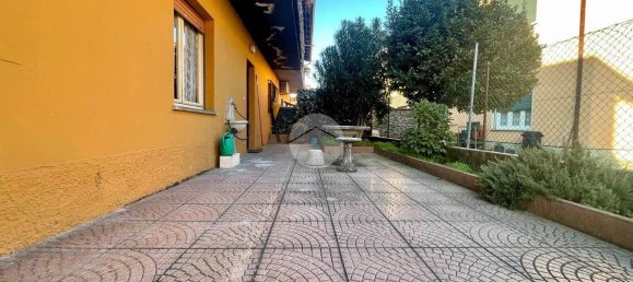 Villa de 5 dormitorios en Ospitaletto, Italy No. 167165 2